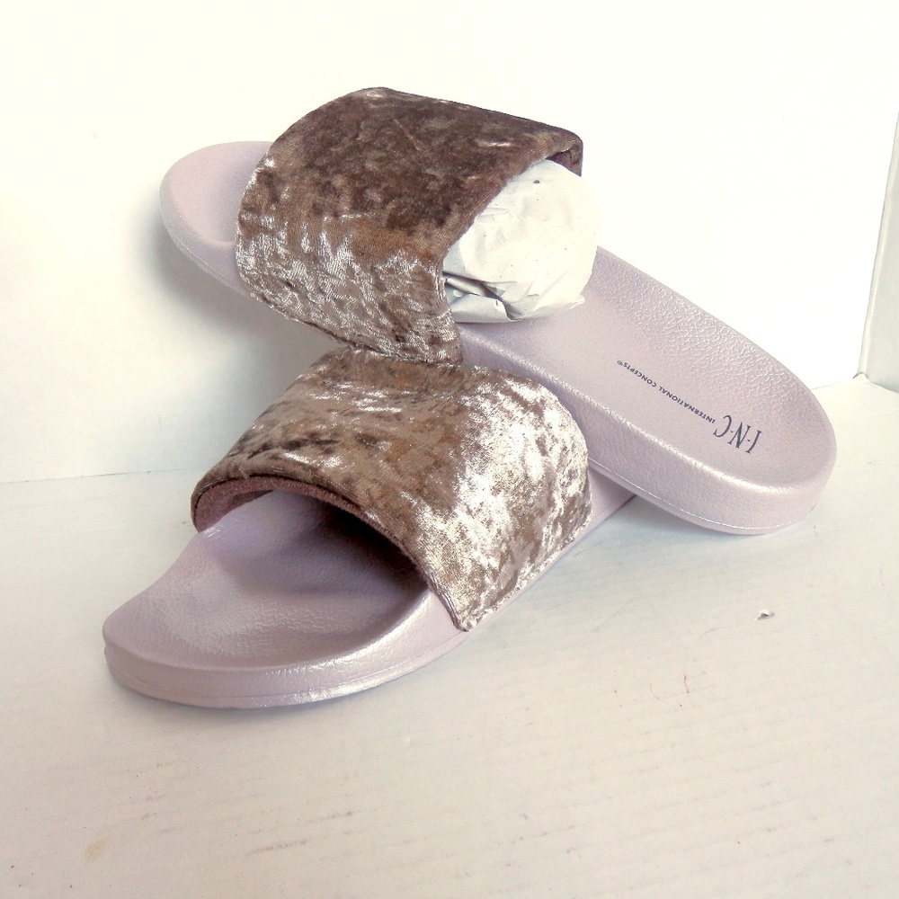 International Concepts Velour Slide Slippers XL